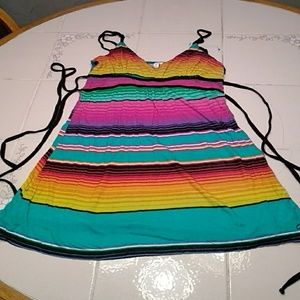 Rainbow top size small.      101